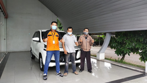 foto Penyerahan Unit Toyota Karawaci 